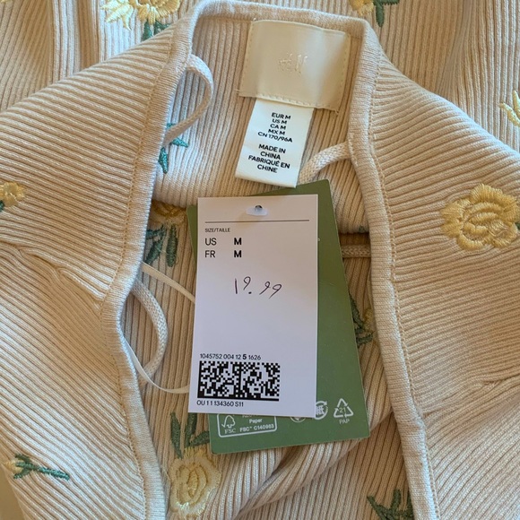 NWT H&M Cream Cropped Tank MED - Picture 3 of 3